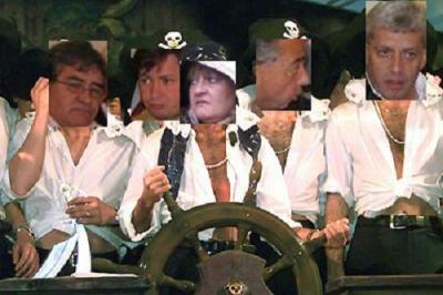 COSAS DE PIRATAS: EL CONCEJO EN PLENA DECADENCIA