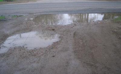 CINCO SALTOS TIENE M&Aacute;S POZOS QUE LAS CALLES DE IRAK